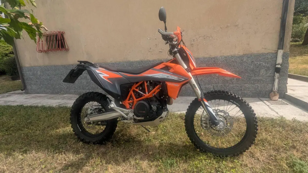 KTM 690 Enduro R (2022 - 25) (3)