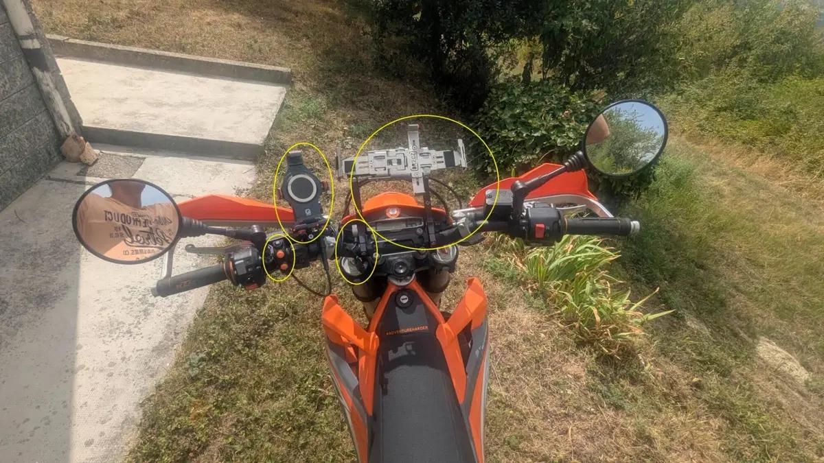 KTM 690 Enduro R (2022 - 25) (4)