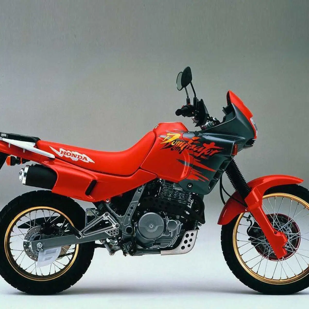 Honda NX 650 Dominator (1991 - 95)