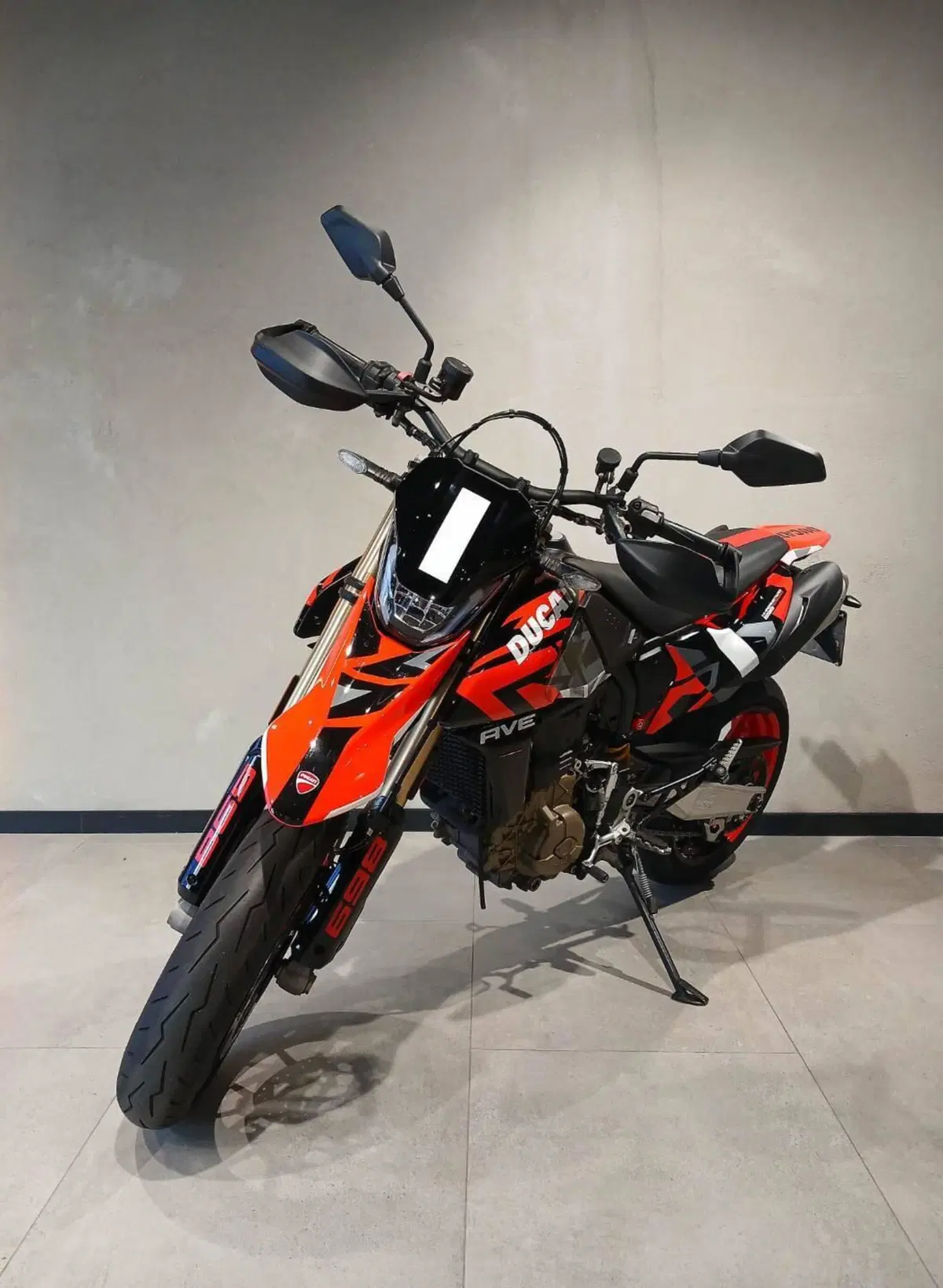 Ducati Hypermotard 698 Mono RVE (2024 - 26) (4)