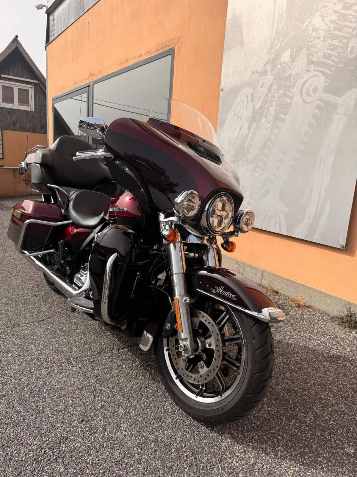 Harley-Davidson 1690 Electra Glide Ultra Limited Low (2014 - 16) - FLHTKL (2)