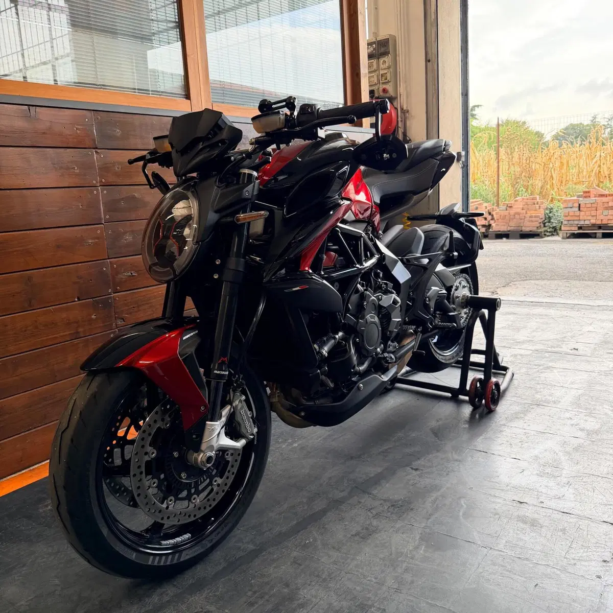 MV Agusta Brutale 800 RR (2021 - 25) (6)