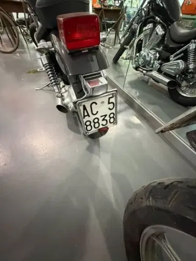 Suzuki VS 600 GL Dep (1995 - 98) usata