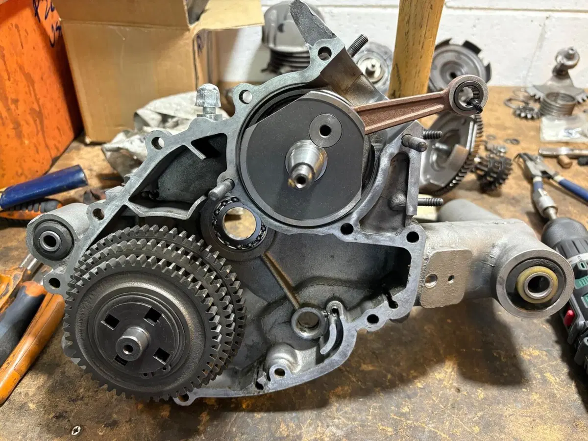 Piaggio Vespa 50 R  (19)