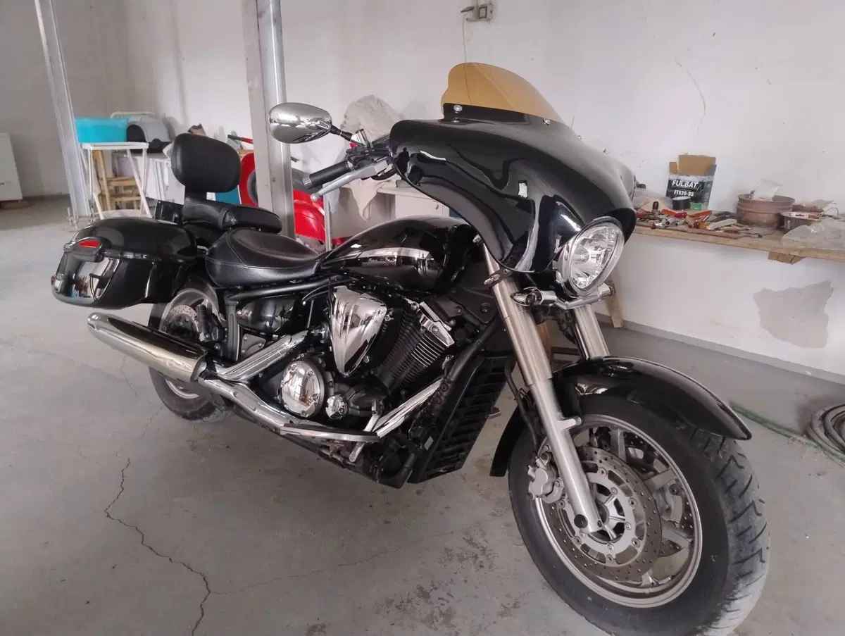 Yamaha XVS 1300 Midnight Star (2006 - 16) (2)