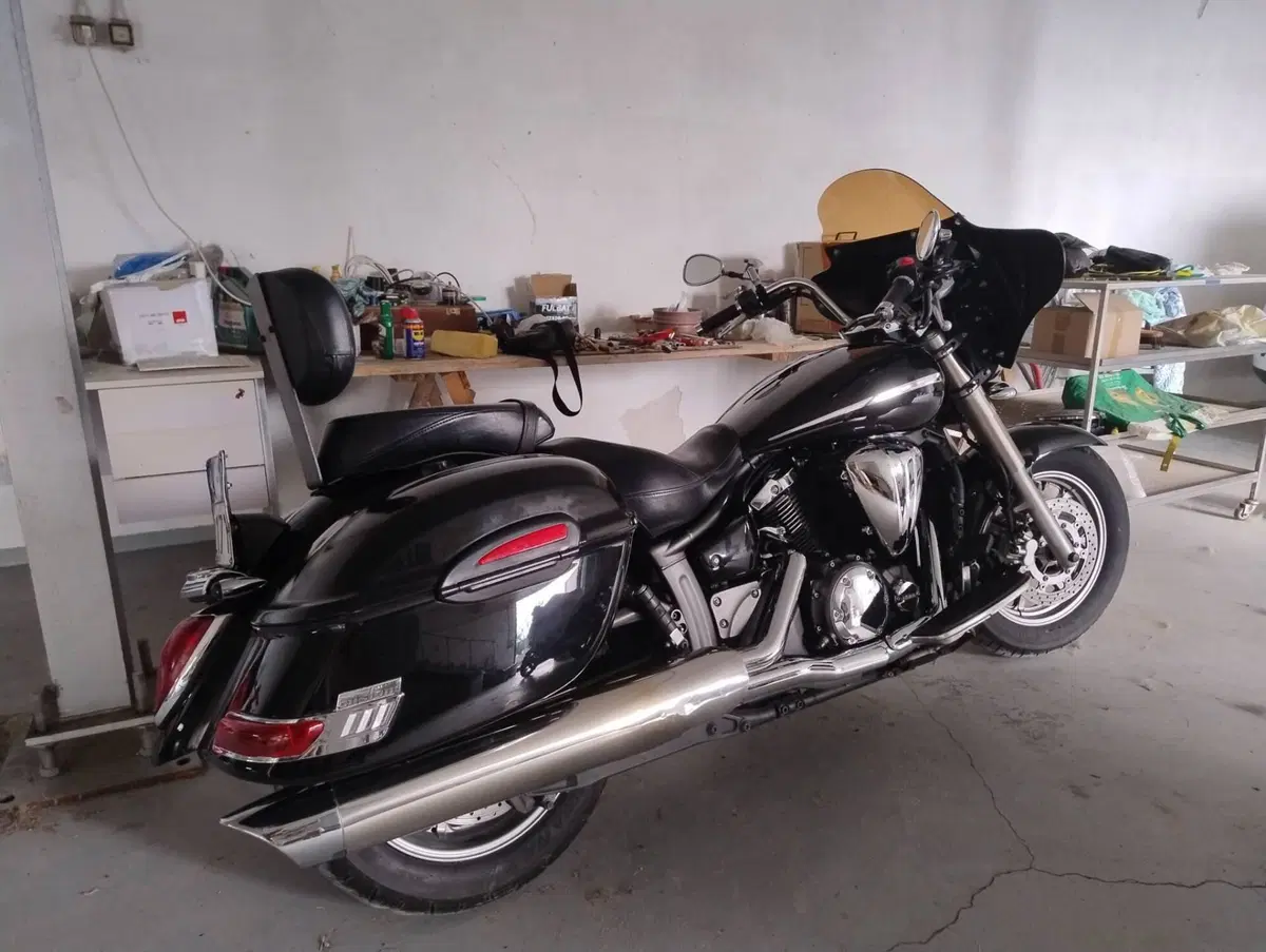 Yamaha XVS 1300 Midnight Star (2006 - 16) (3)