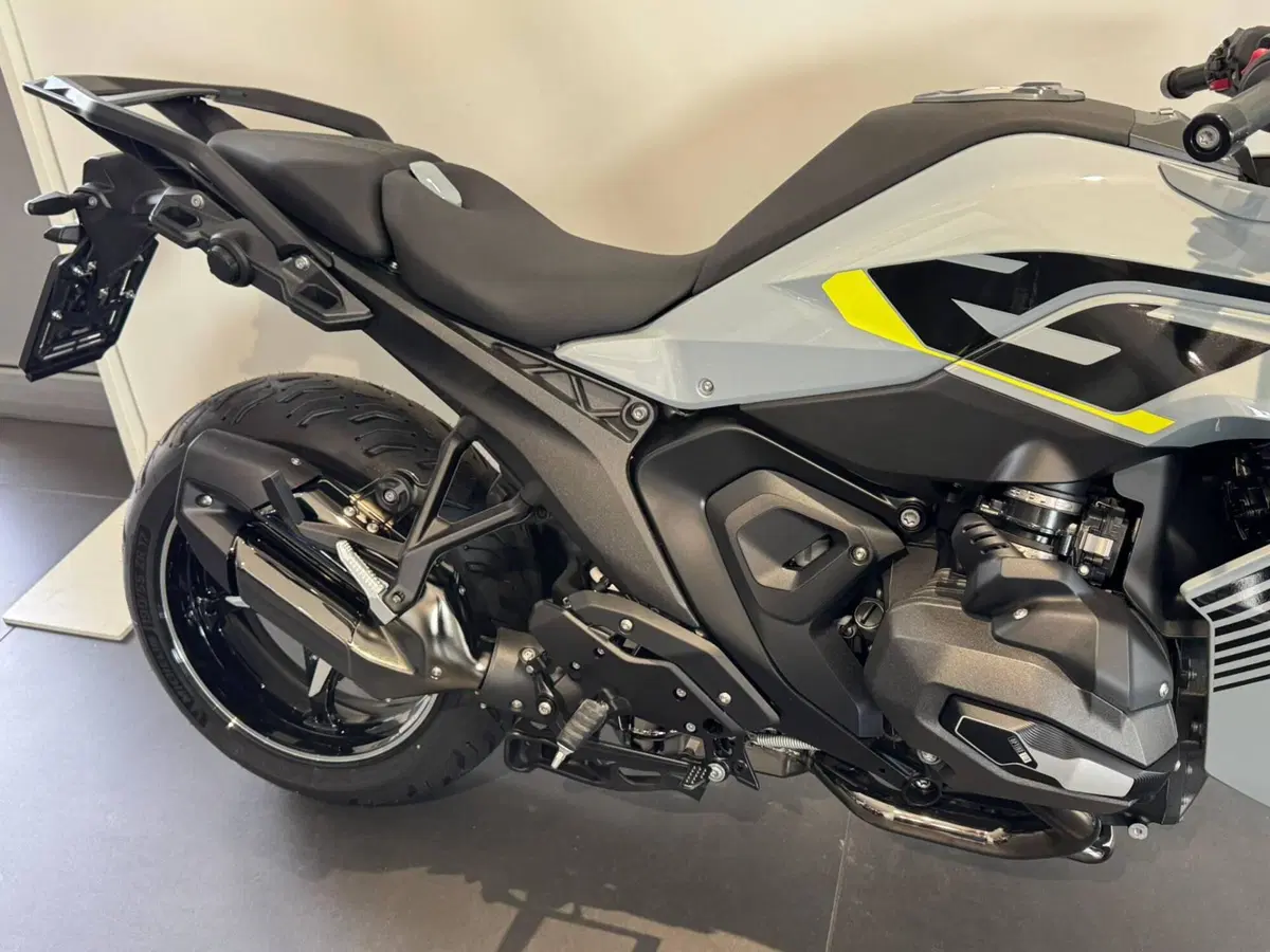 Bmw R 1300 RS (2026) (2)