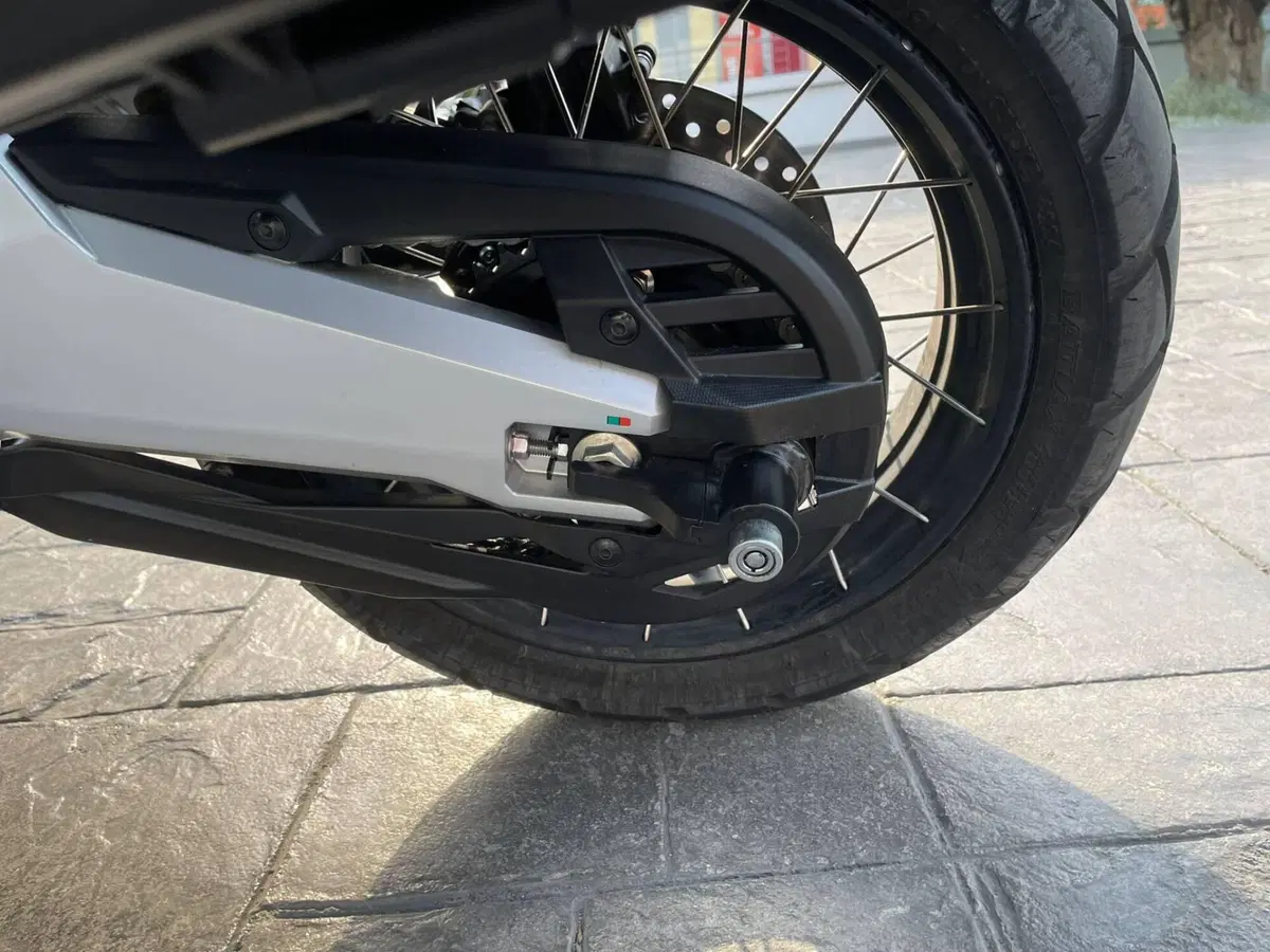 Honda X-ADV 750 Travel (2025 - 26) (3)