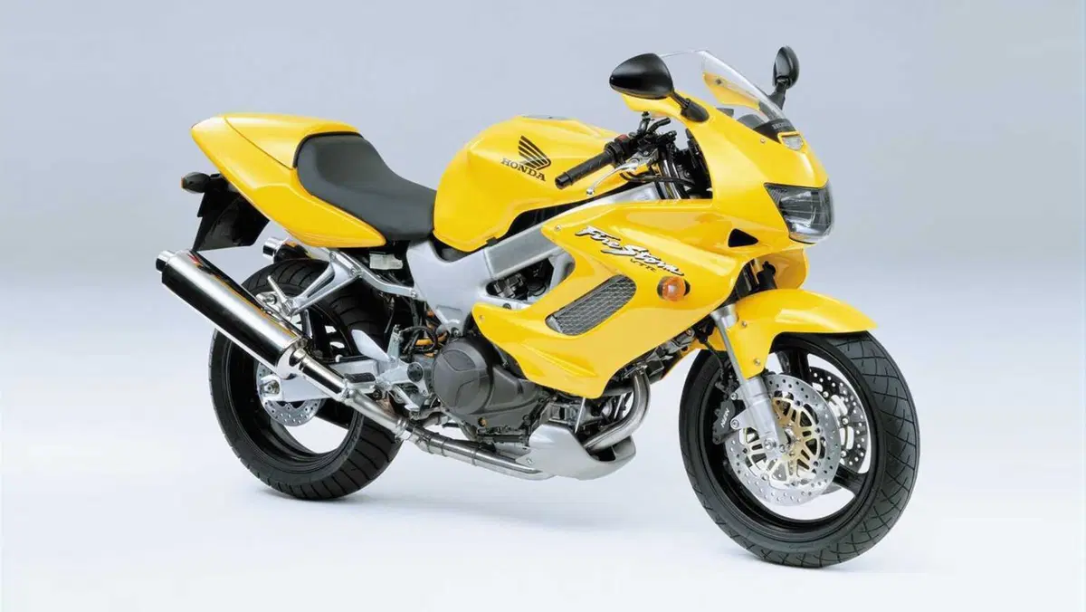 Honda VTR 1000 F Firestorm (1997 - 00)
