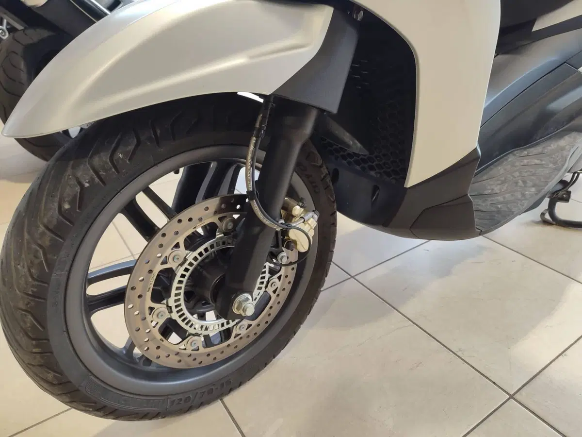 Piaggio Beverly 400 S ABS-ASR (2021 - 24) (8)