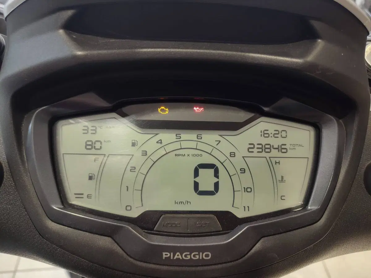 Piaggio Beverly 400 S ABS-ASR (2021 - 24) (4)