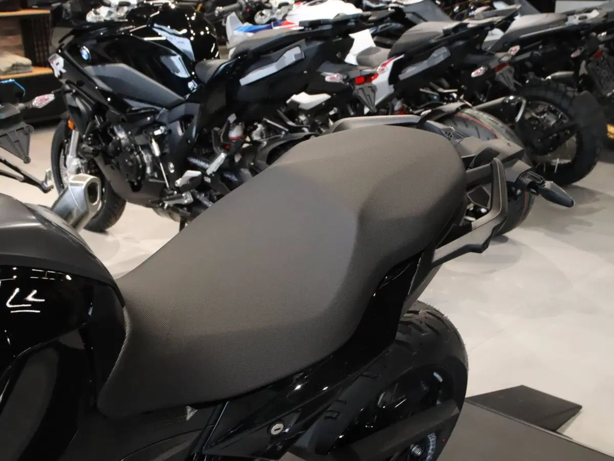 Bmw F 900 XR (2025 - 27) (9)