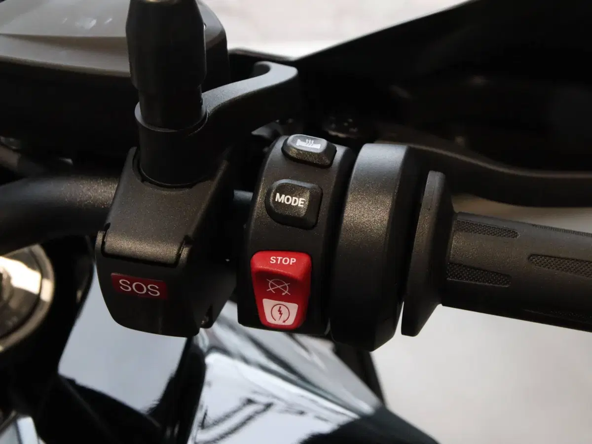 Bmw F 900 XR (2025 - 27) (5)