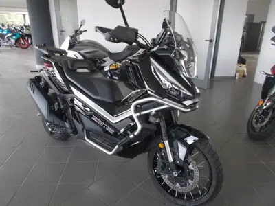 Zontes ZT368-G (2024 - 25) usata