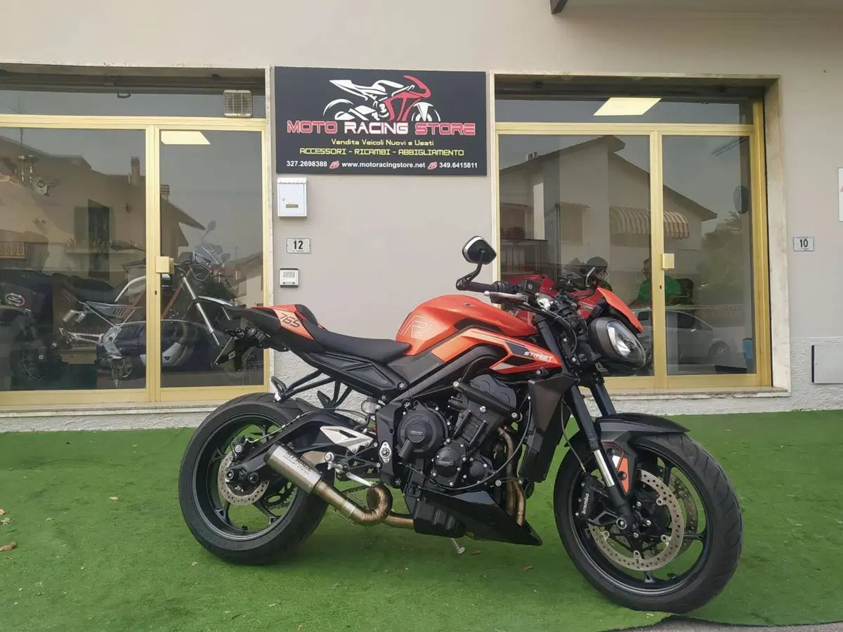 Triumph Street Triple 765 R (2023 - 26) (3)