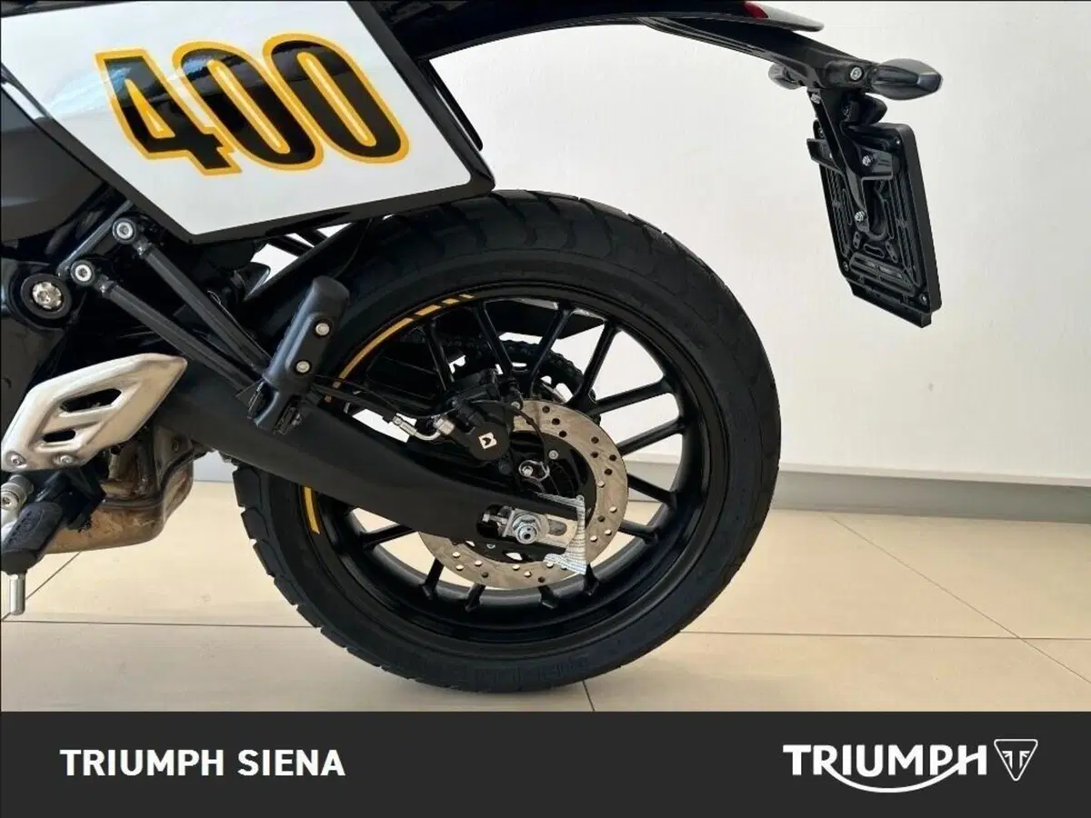 Triumph Tracker 400 (2026) (9)