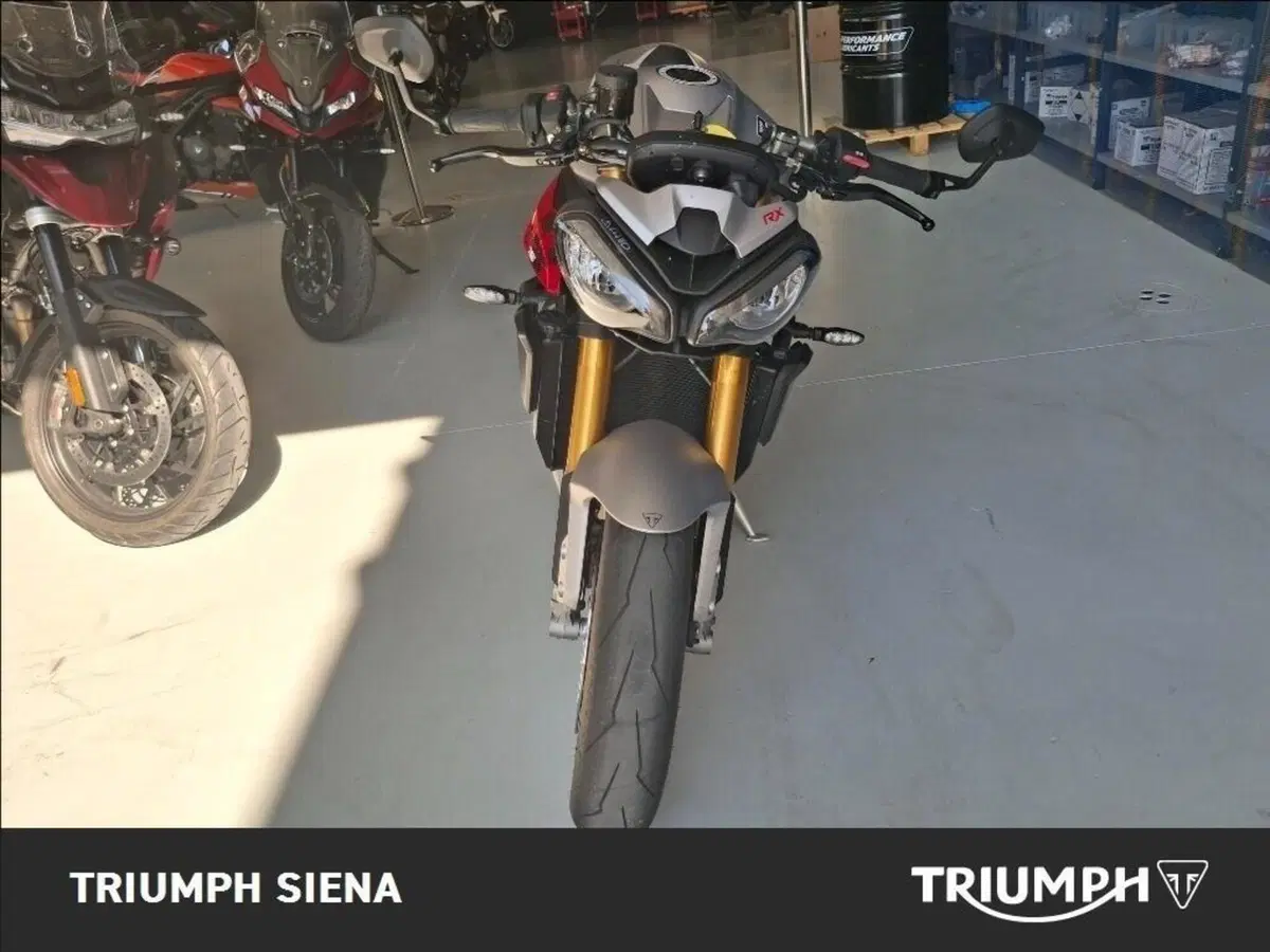 Triumph Street Triple 765 RX (2026) (7)