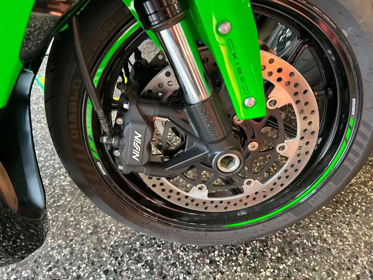 Kawasaki Ninja 636 ZX-6R (2024 - 26) (7)