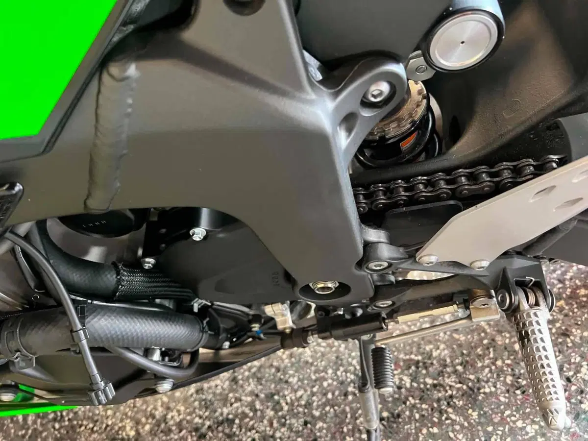 Kawasaki Ninja 636 ZX-6R (2024 - 26) (10)