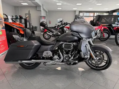Harley-Davidson 1690 Street Glide Special (2014 - 16) - FLHX usata