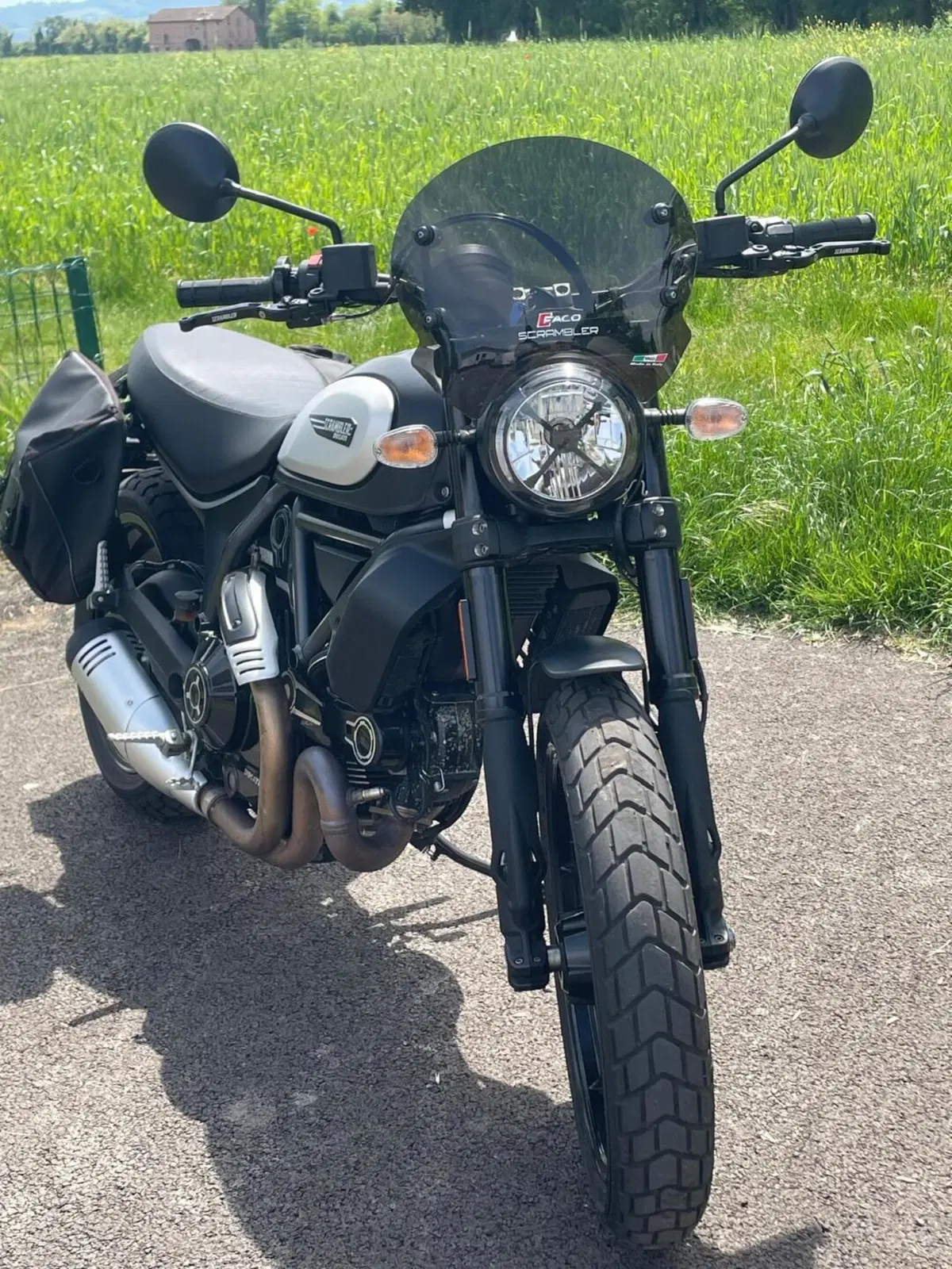Ducati Scrambler 800 Icon Dark (2021 - 22) (2)