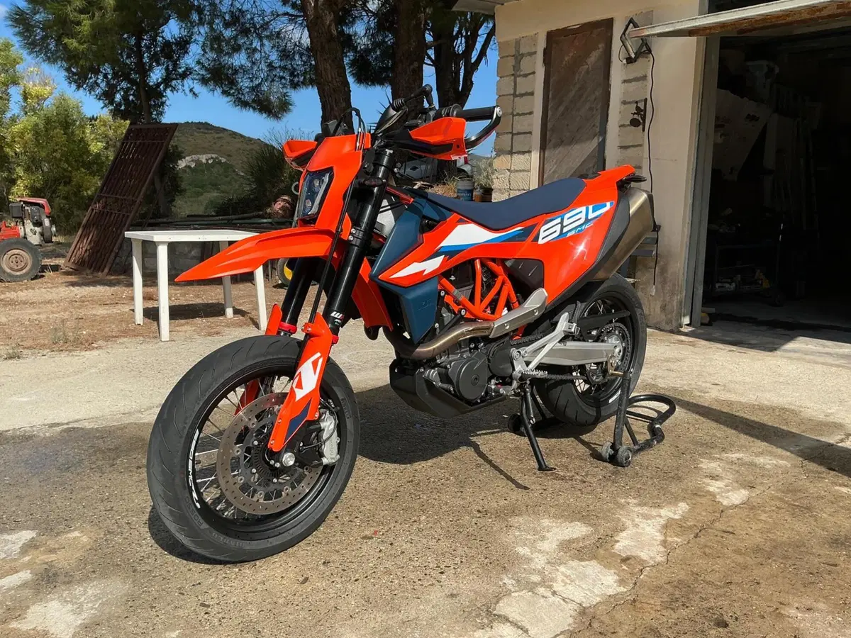 KTM 690 SMC R (2012 - 17)