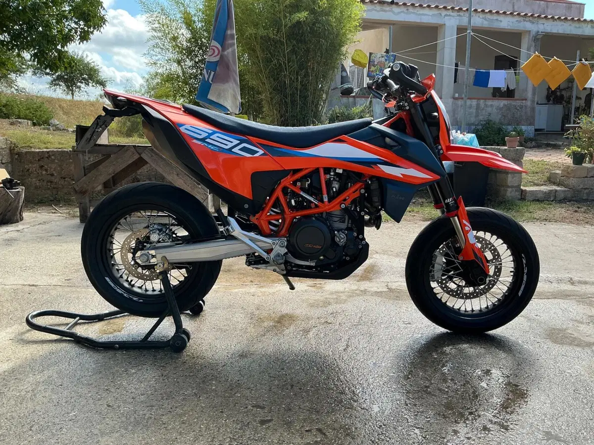 KTM 690 SMC R (2012 - 17) (4)