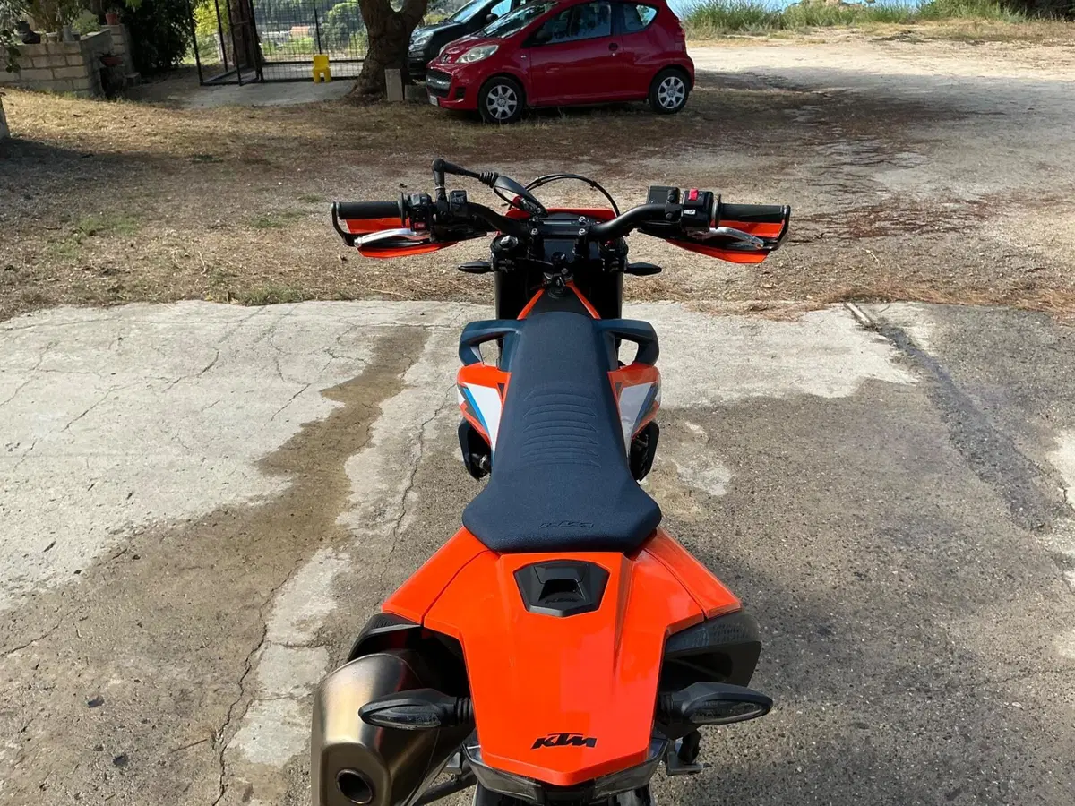 KTM 690 SMC R (2012 - 17) (6)