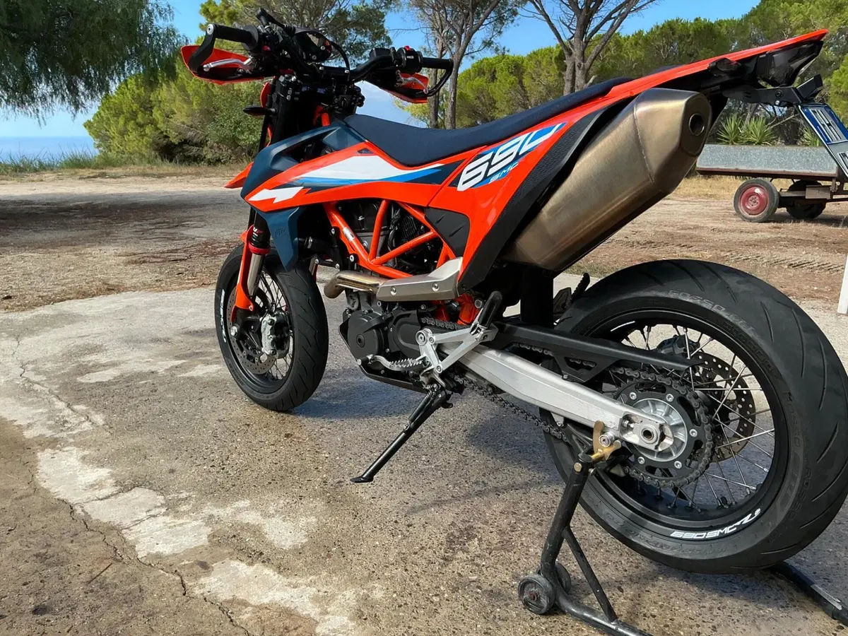 KTM 690 SMC R (2012 - 17) (8)
