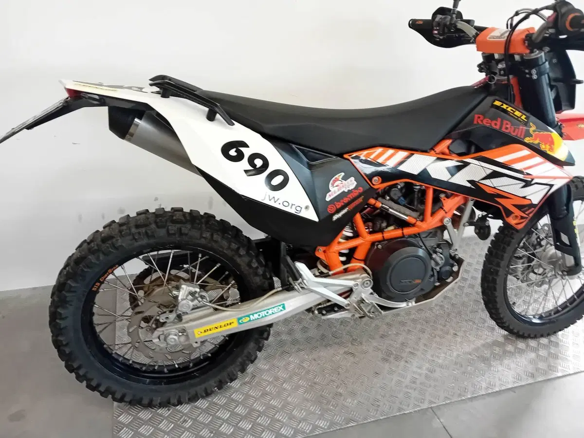 KTM 690 Enduro R (2012 - 17) (6)
