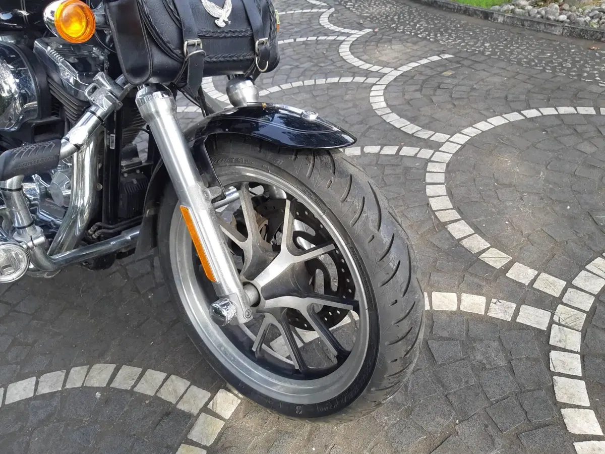 Harley-Davidson 1200 SuperLow (2014 - 16) - XL 1200T (11)