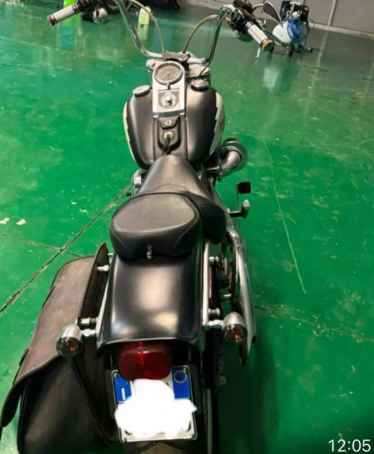Harley-Davidson 1584 Custom (2007) - FXSTC (2)
