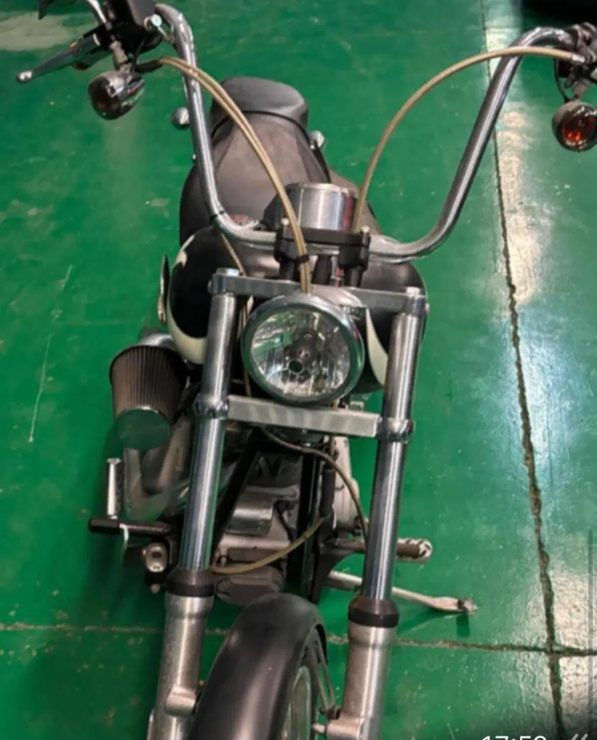 Harley-Davidson 1584 Custom (2007) - FXSTC (4)
