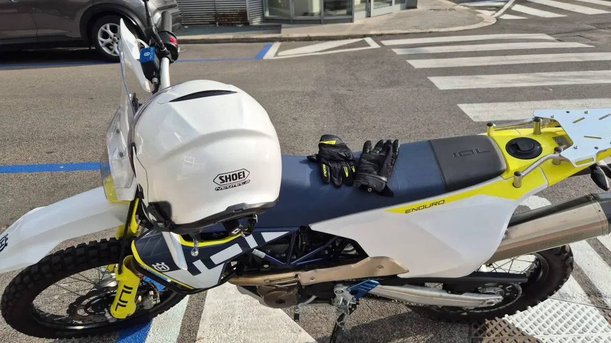 Husqvarna 701 Enduro (2023 - 25) (3)