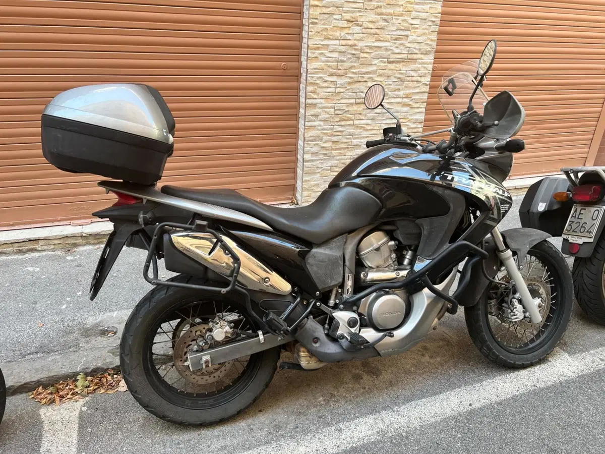 Honda Transalp XL 700 V (2007 - 13) (2)