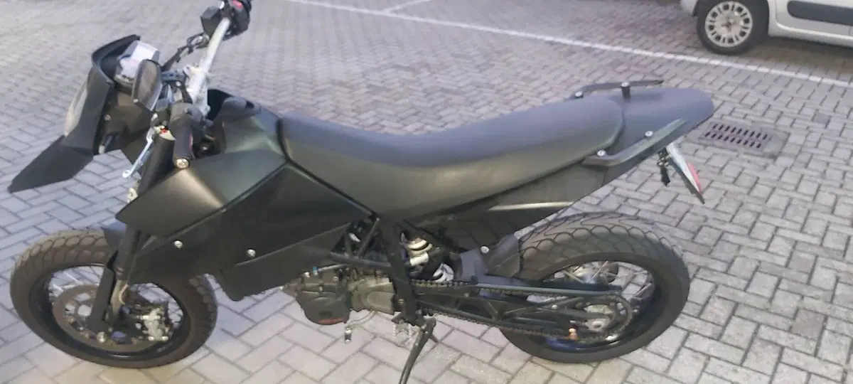 KTM 690 Supermoto (2007 - 12)