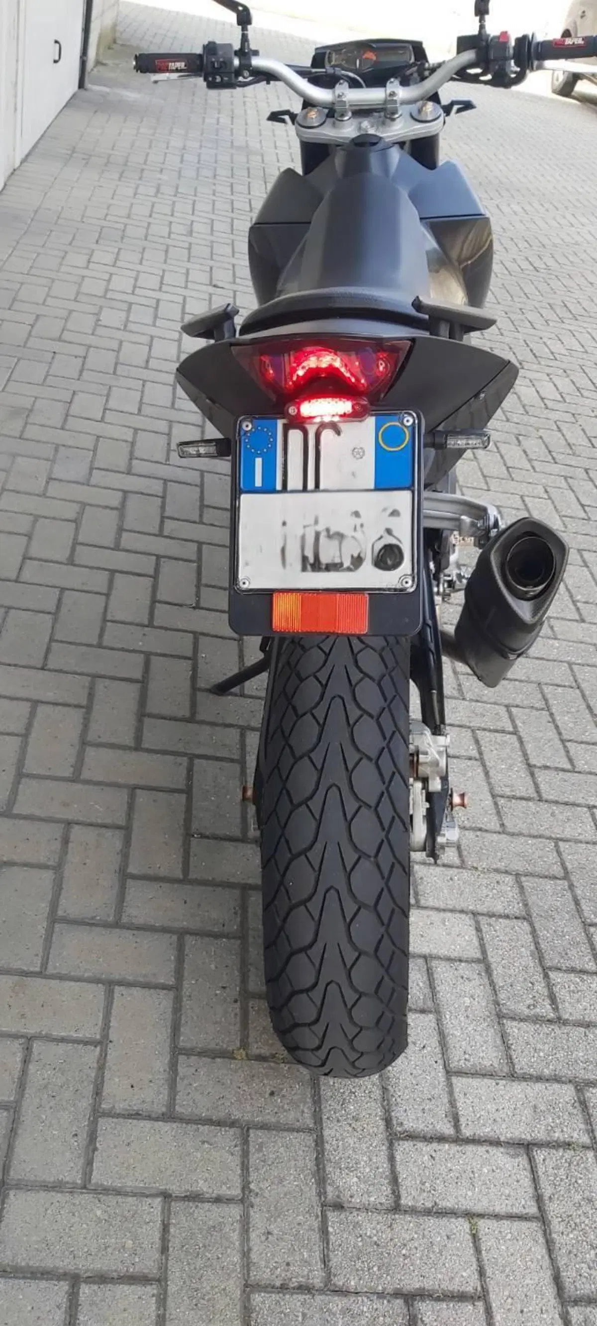 KTM 690 Supermoto (2007 - 12) (4)