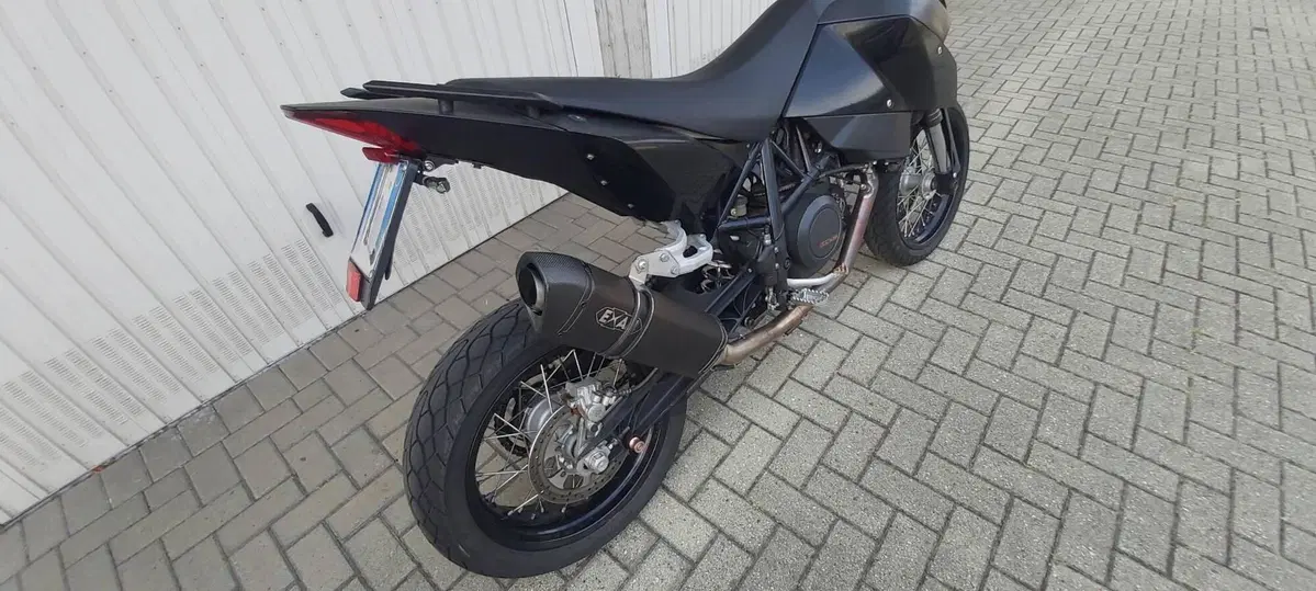 KTM 690 Supermoto (2007 - 12) (9)