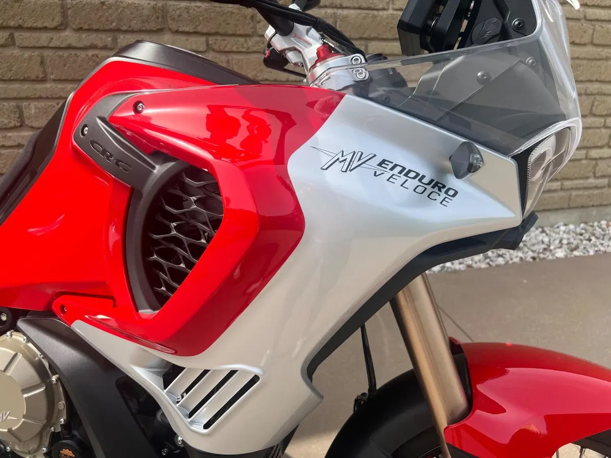 MV Agusta LXP Enduro Veloce (2024 - 25) (5)