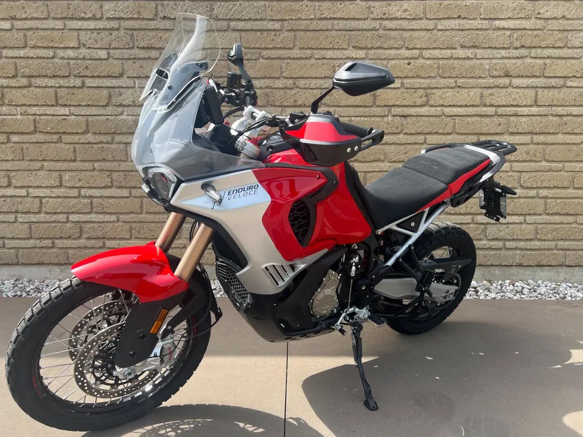 MV Agusta LXP Enduro Veloce (2024 - 25) (7)