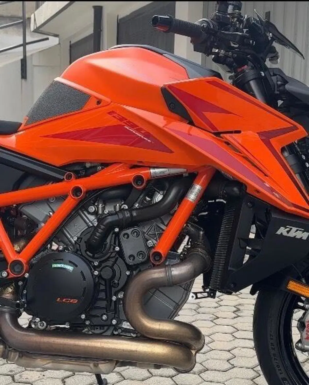 KTM 1390 Super Duke R (2024 - 26) (4)