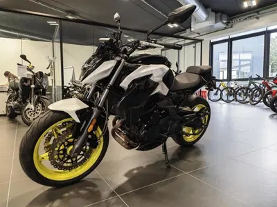 CFMOTO 650NK (2021 - 24) usata