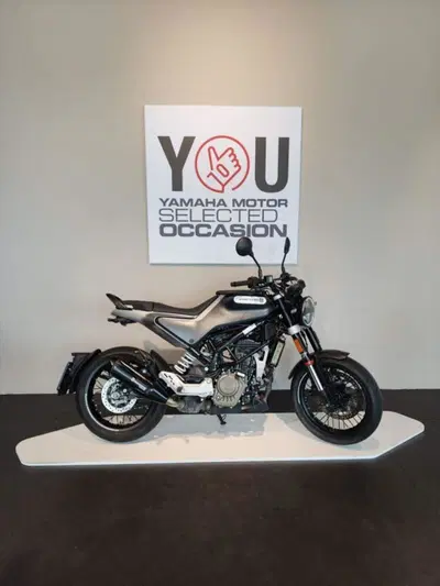 Husqvarna Svartpilen 125 (2021 - 23) usata