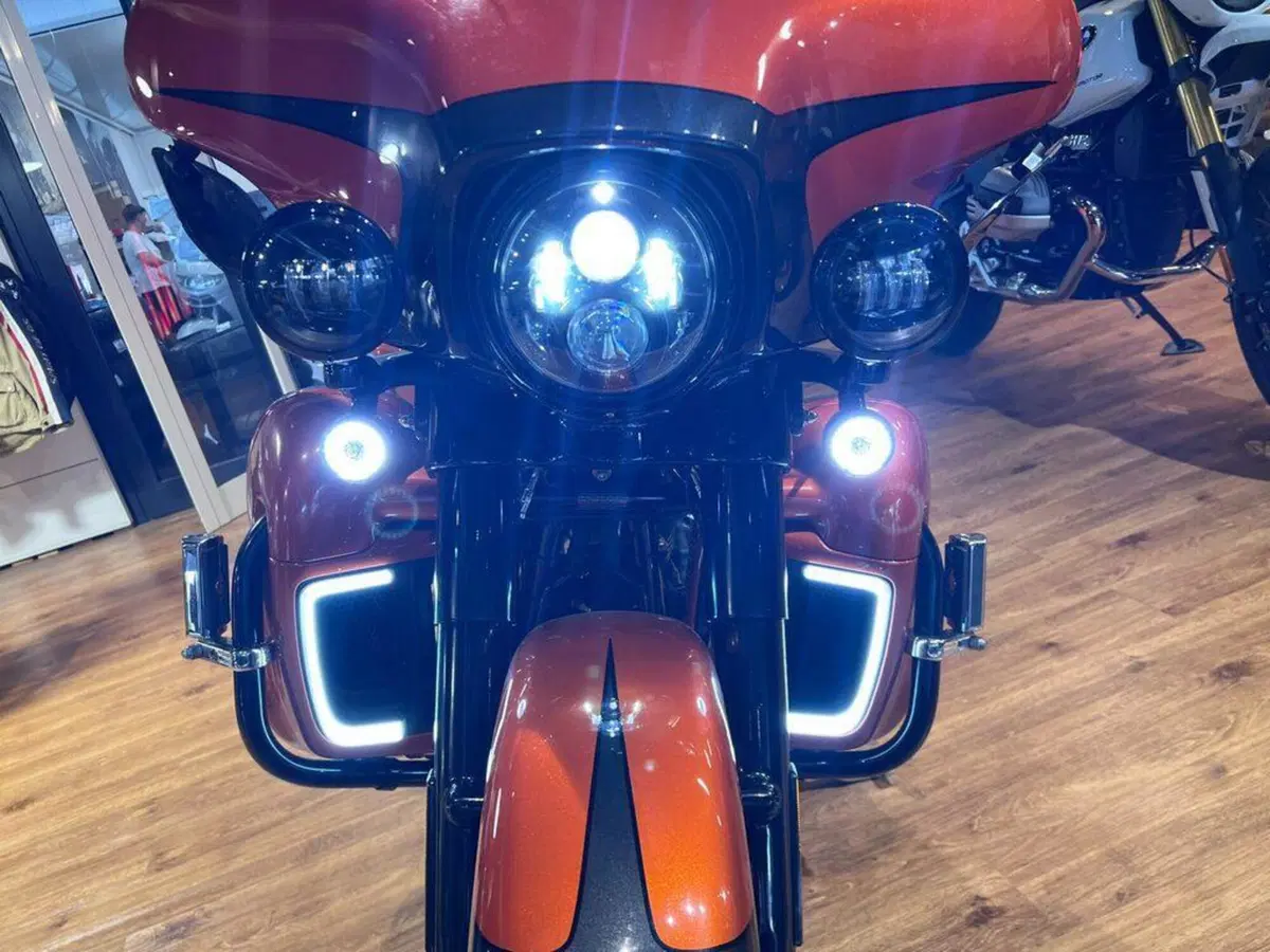 Harley-Davidson 114 Electra Glide Ultra Limited (2019) - FLHTK (9)