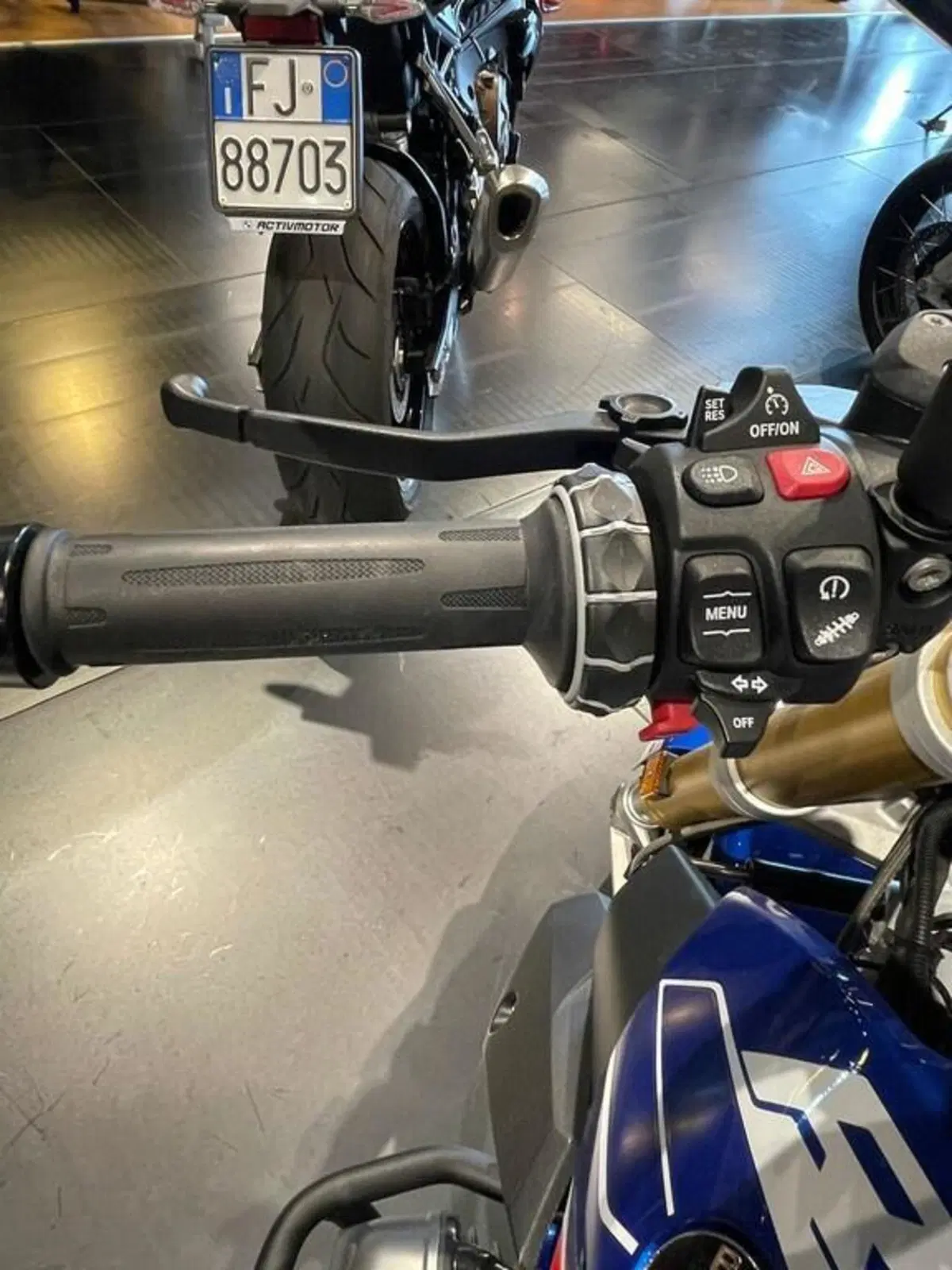 Bmw R 1250 R (2021 - 25) (4)
