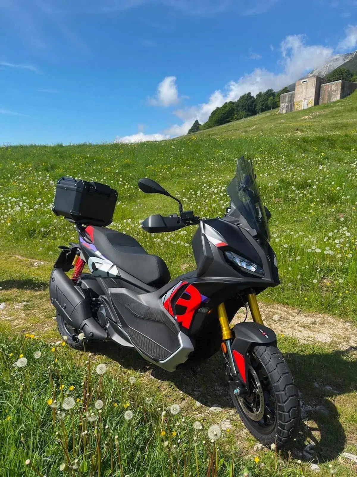 Aprilia SR GT 400 Rally Replica (2026) (5)