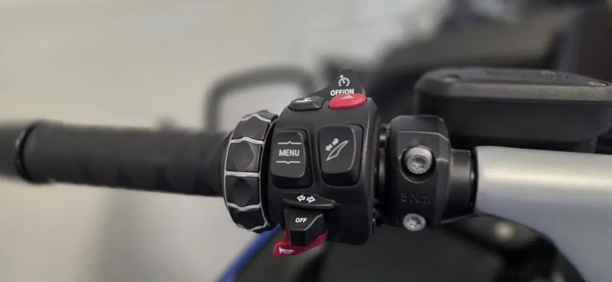 Bmw R 1250 RT (2021 - 25) (2)