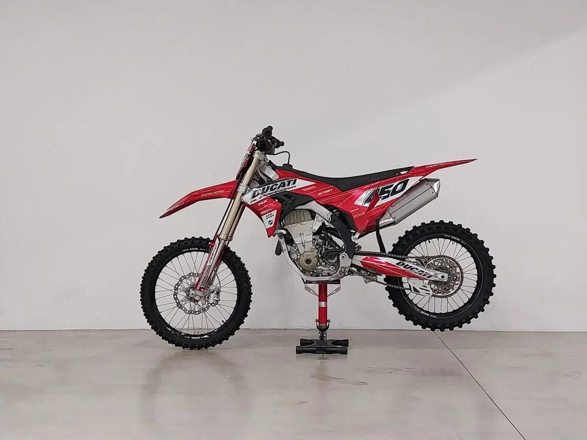 Ducati Desmo450 MX (2026) (3)