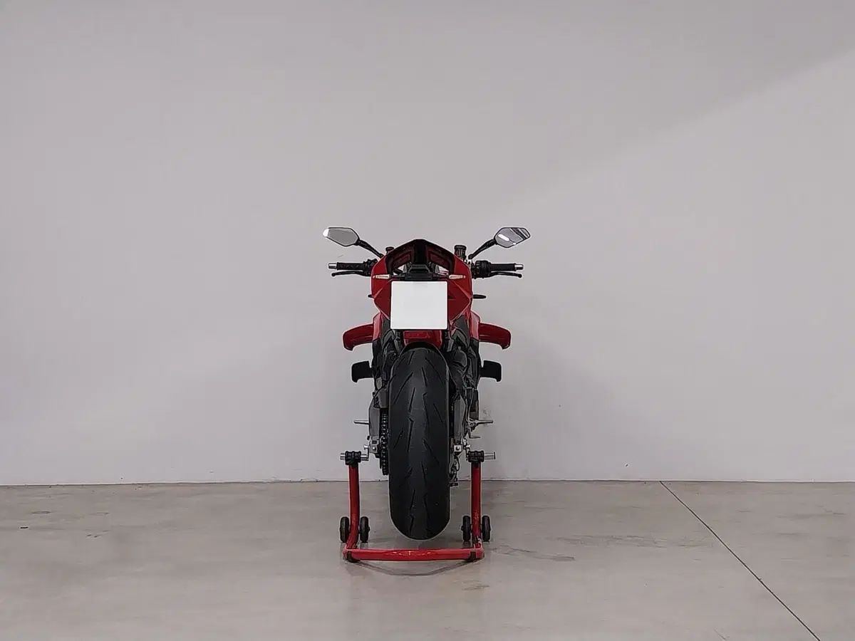 Ducati Streetfighter V4 S (2025 - 26) (5)