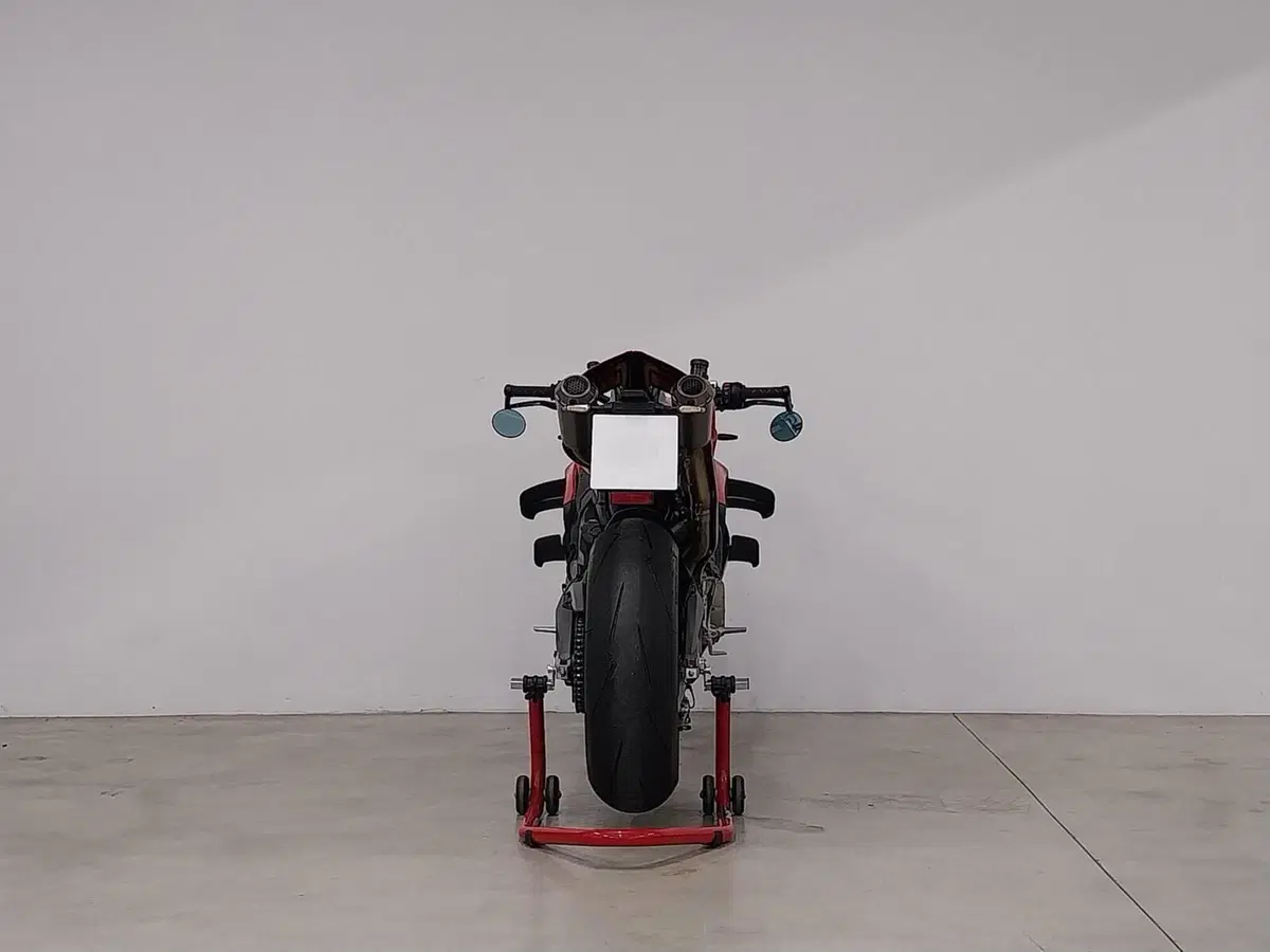 Ducati Streetfighter V4 S (2025 - 26) (5)